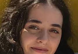 On és la menor Anna Carrillo? Va fugir de casa seva a Girona i no és amb  cap amiga