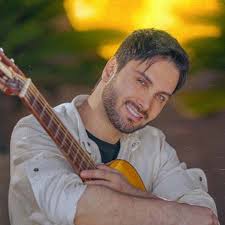 دانلود آهنگ مراقبتم مسعود کیانی (مراقبتم هواتو دارم) ریمیکس MP3 کامل با متن