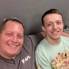 Kevin Mitchum's Instagram, Twitter & Facebook