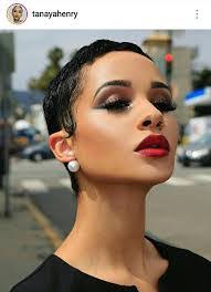 Michelle Mcbriarty's Instagram, Twitter & Facebook