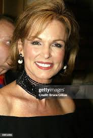 324 Phyllis Place Photos & High Res Pictures