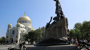 Вместе с многочисленными фортами он стал свидетелем печальной и славной истории российского военного флота. Stalo Izvestno Kak Voditelyam Oformit Propusk V Kronshtadt V Den Parada Vmf Moika78 Ru Novosti Spb