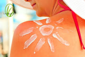 Tips To Soothing A Summer Sunburn Cool Off Reduce Inflammation By Taking A Cold Shower And Or Lightly Pressing A Wa Sunburn Remedies Sunburn Sunburn Relief