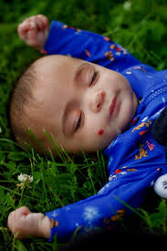 Looking to get new family pictures done in May-June.....any suggestions?