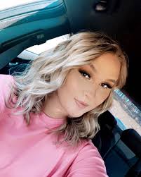 Blakley Elaine Simpson (@blakley.elaine) • Instagram photos and videos