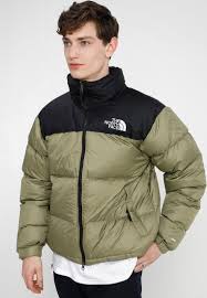 Étiquette the north face certifiant l'authenticité. The North Face 1996 Retro Nuptse Jacket Doudoune Tumbleweed Green Zalando Fr Veste North Face Doudoune Doudoune Homme