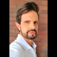 60+ perfis com “Ponton”