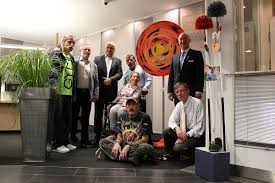 Bank schilling befindet sich in der haugerpfarrgasse 9, 97070 würzburg, deutschland. Farben Sind Meine Welt Gelungene Vernissage In Der Bank Schilling Mit Kunstlern Der Werkstatt Sennfeld Lokale Nachrichten Aus Stadt Und Landkreis Schweinfurt