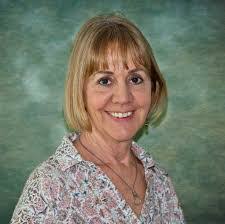 Penelope Carr's Instagram, Twitter & Facebook