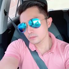 Ian Robles (@ianrobles_)