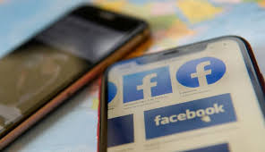 U S Regulator Weighs Action Against Facebook Over How Its