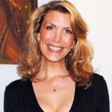 Jillian Taylor (@MEDICINALBEAUTY)