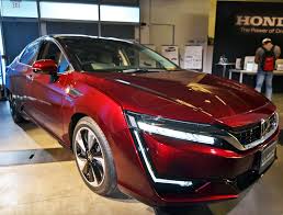 That of the previous fcx. Honda S Clarity Fuel Cell Vehicle To Hit The Streets Of California Next Year