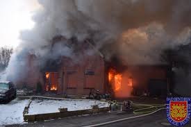 To be on fire mein haus brennt! Hydranten Eingefroren Haus Brennt Ab