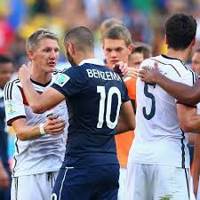 Karim mostafa benzema (french pronunciation: Schweinsteiger Consoles Benzema At Full Time Deutschland Dfb Wm 2014 Fussball