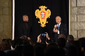 Mendes da rocha attended the mackenzie presbyterian university college of architecture, graduating in 1954. Atualidade Pagina Oficial Da Presidencia Da Republica Portuguesa