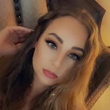 Jasmine Barragan's Instagram, Twitter & Facebook