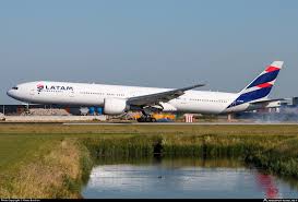 The most uncomfortable 777 i have every been on. Pt Mui Latam Airlines Brasil Boeing 777 32w Er Photo By Alexis Boidron Id 1128435 Planespotters Net