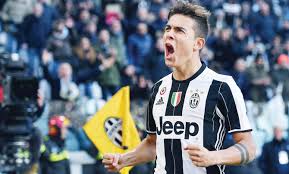 Nicknamed el pipita or pipa, higuaín is a prolific striker, known for his eye for goal, strong physique, and offensive movements. Dybala Higuain Strike As Juve Humble Lazio Arab News