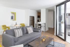 Compare hotel prices and find an amazing price for the charming 2 bedroom in lincoln park house / apartment in chicago. Lincoln Park Apartments For Rent Chicago Il Forrent Com