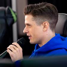 D-Cave — Eric Paez