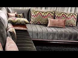 Salon Marocain 2020 صالونات مغربية غاية في الأناقة Youtube Bedroom Bed Design Elegant Living Room Decor Mid Century Modern Sofa