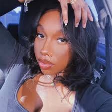 Just started a new wfh job and found out im 8 months pregnant , im not  showing yet and if it wasn't for extreme pain and discomfort in my abdomen  I wouldn't