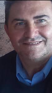 Agim Berisha “struket në strofull” fshehet nga Gazetarët pas pak…. Liridona  Vejseli