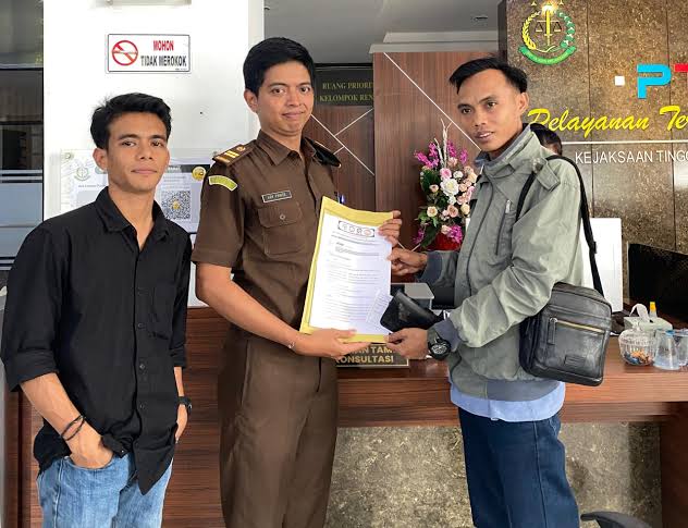 Aksi Unjuk Rasa & Kontrol Sosial Akar Bangsa