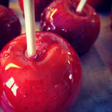 Diy Apple Candy Pommes D Amour Maison 1kg De Sucre 350ml D Eau Faire Fondre A Feu Fort Quand Le Caramel Arrive Au Stade Grand C Pomme D Amour Gouter Pomme