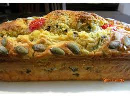 Cake Du Sud Feta Tomates Tapenade Et Graines Sucreetepices Over Blog Com En 2020 Tapenade Recette Cake Cake