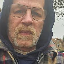 Pearl Leach's Instagram, Twitter & Facebook