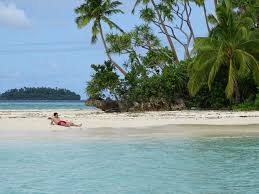 Las autoridades locales de tonga, con unos 71.000 habitantes, no han informado de momento sobre víctimas, mientras los medios locales alertan . El Paraiso Desquiciante De Tonga A Veces Los Paraisos Aburren