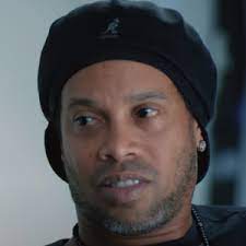 Herausragende tore, tricks und freistöße gibt es hier im video. Ronaldinho Feiert Geburtstag 21 3 2021 Pm