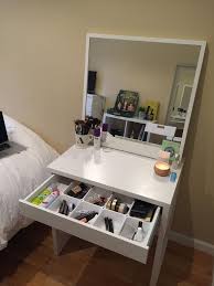 Beautifull Makeup Vanity Ideas Makeup Vanity With Lights Makeup Vanity Table Makeup Vanity With Mirror Mak Bedroom Vanity Bedroom Makeup Vanity Home Decor