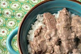 It only takes a few minutes of prep time before simmering all day for a succulent and comforting dinner! Crock Pot Ladies On Twitter Serve This Easy Crockpot Cube Steak Over Rice Or Noodles Just Two Ingredients Strips Of Cube Steak Are Simmered In Cream Of Mushroom Soup Until Tender Https T Co Nrlr2bthth