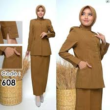 Warna ini akan membuat model baju pesta tersebut terlihat mengkilap dan elegan. Harga Baju Pns Terbaik Outerwear Pakaian Wanita April 2021 Shopee Indonesia