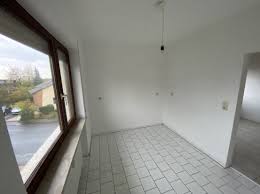 Diese barrierefreie und behindertengerechte wohnung liegt im obergeschoss eines mehrfamilienhauses und bietet ihnen ca. 4 Zimmer Wohnung Zu Vermieten Nordstr 9 34596 Bad Zwesten Mapio Net