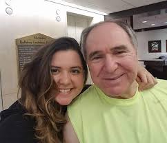 Bucaram ha tenido todo un harem este sinverguenza, tuvo cinco hijos extra  en Panamá.