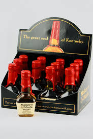 The distillery offers tours, and is part of the american whiskey trail and the kentucky bourbon trail. Maker S Mark Whiskey 12 X 50 Ml Blackwell S Wines Spirits