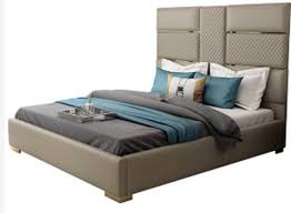 Durch das massive metall waren sie damals noch nicht sehr flexibel und bequem, jedoch war status wichtig, weswegen im laufe der jahrhunderte dafür gesorgt wurde, dass die betten an pracht dazugewannen. Designer Bett 180x200 Leder Hotel Metall Betten Doppel Schlaf Zimmer Luxus Ehe Www Jvmoebel At La Design Mobel Ledersofa Sofa