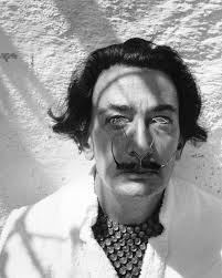 A Day With Salvador Dalí photographed by Charles Hewitt for Picture Post,  1955. 🐚🦐