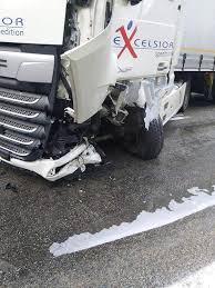 Pentru una dintre victime fost solicitat elicopterul smurd. Foto Accident Grav Pe Valea Oltului Intre Brezoi È™i CÄƒlimÄƒneÈ™ti Sibiu Independent