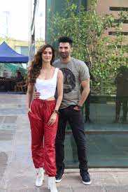 Photos Aditya Roy Kapoor And Disha Patani Rock The Casual Look At Malang Promotions Entertainment Photos Gulf News Biografiya / aditya roy kapur. aditya roy kapoor and disha patani rock