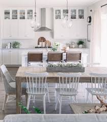 325 Likes 12 Comments Pure Salt Interiors Puresaltinteriors On Instagram Kitchen Goals For This White Dining Chairs Farmhouse Dining Dining Room Design