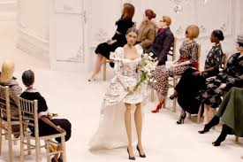 Az Lyrics Com Moschino Had A Marionette Show For Milan Fashion Week