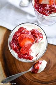 Strawberry Lemon Mascarpone Mousse Mascarpone Mousse Lemon Strawberry Dessert Dessertrecipe Stress Baki Lemon Recipes Mousse Recipes Strawberry Recipes