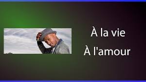 Maman m'a dit la vie n'est pas facile mais plus facile avec un grand sourire donc je sou. Soprano A La Vie A L Amour Paroles Lyrics Youtube