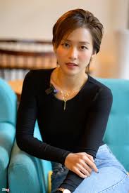 Khả ngân khiến không ít người hâm mộ bất ngờ khi cắt phăng mái tóc dài nữ tính. Kháº£ Ngan NgÆ°á»i Yeu á»§ng Há»™ Khi Toi Chá»¥p Hinh Ban Nude Vietnamnet