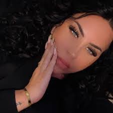 Misty Harrelson's Instagram, Twitter & Facebook